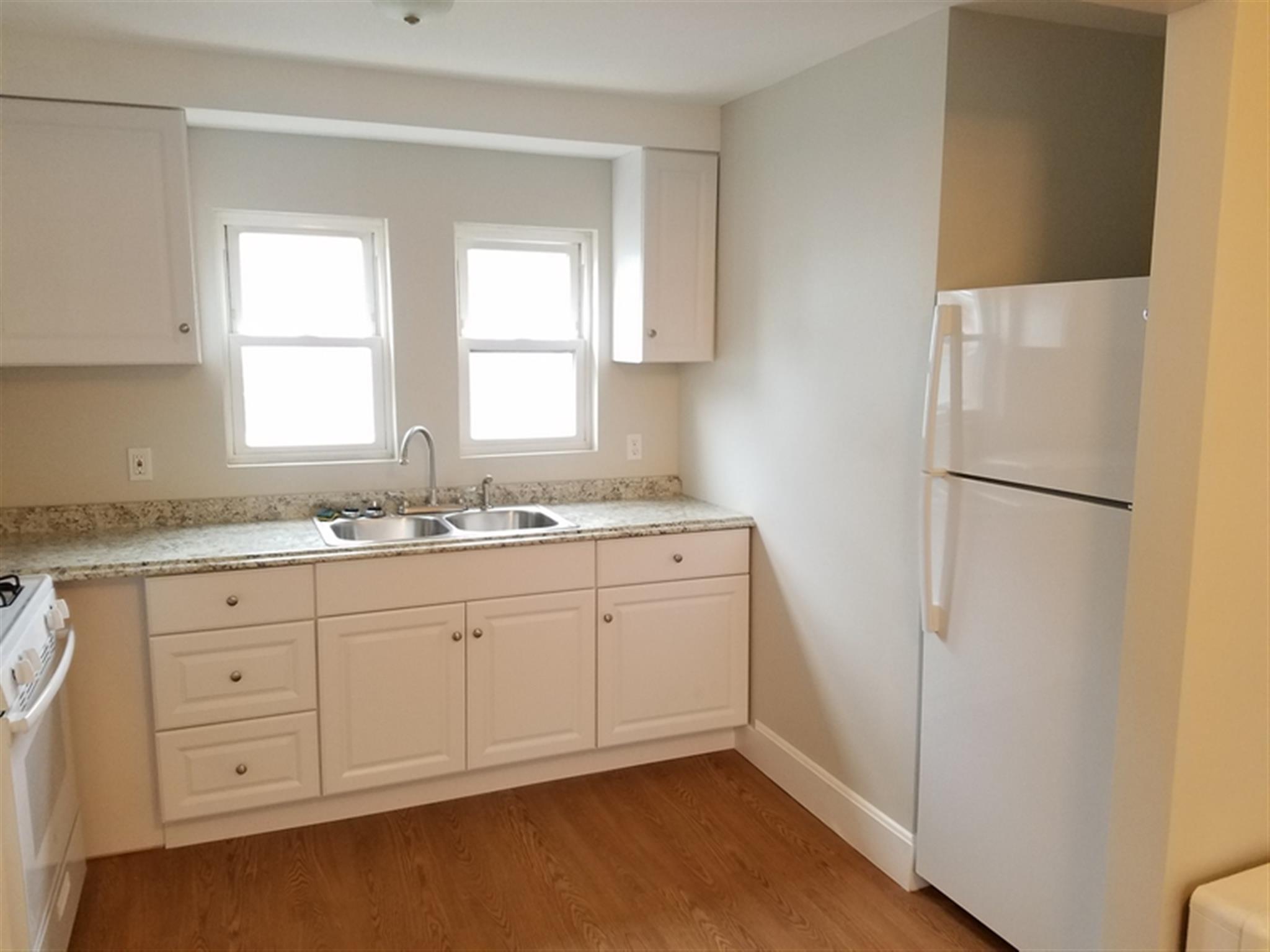 8 Fiske Ave, Magoun Square