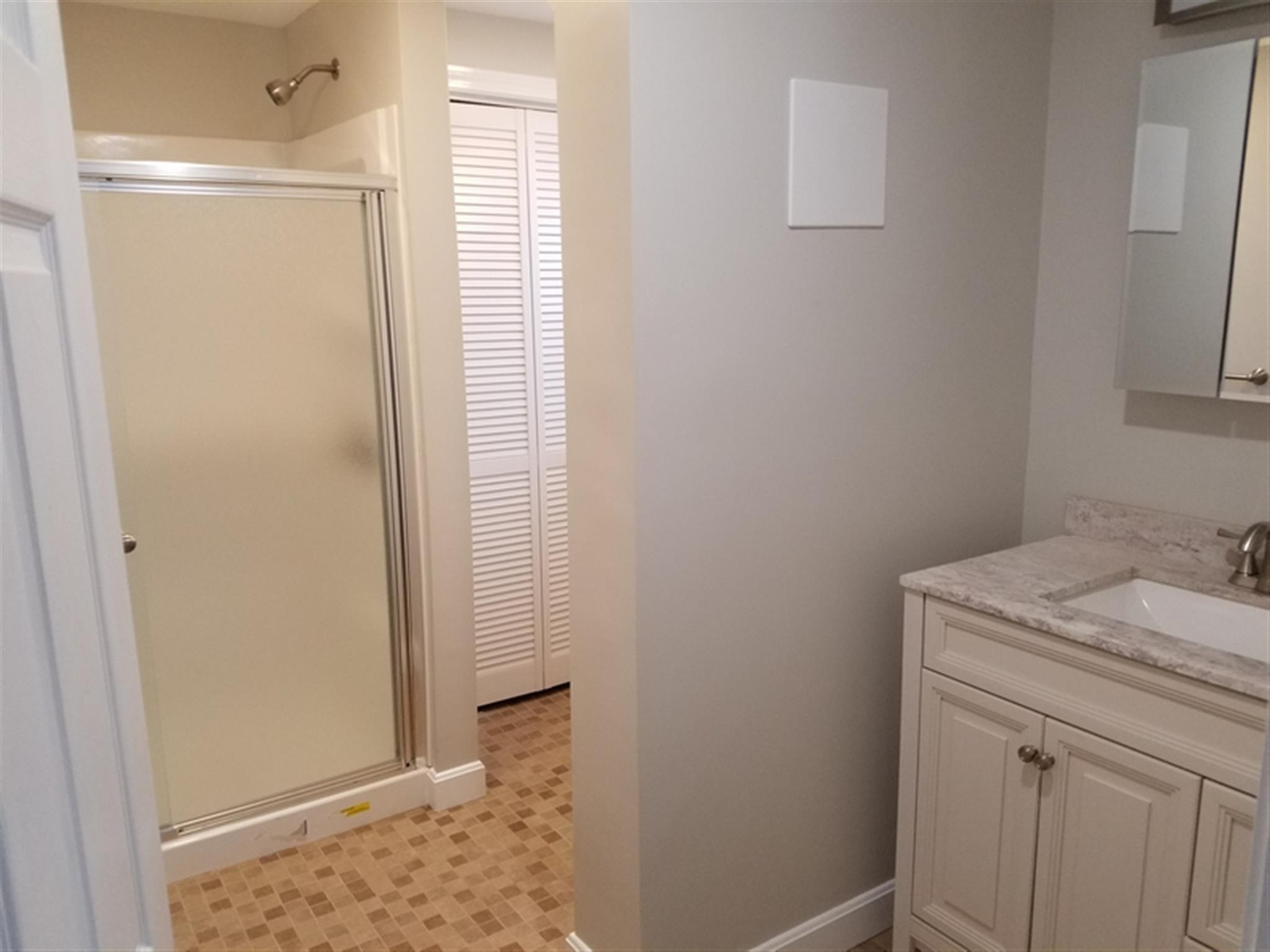 8 Fiske Ave, Magoun Square