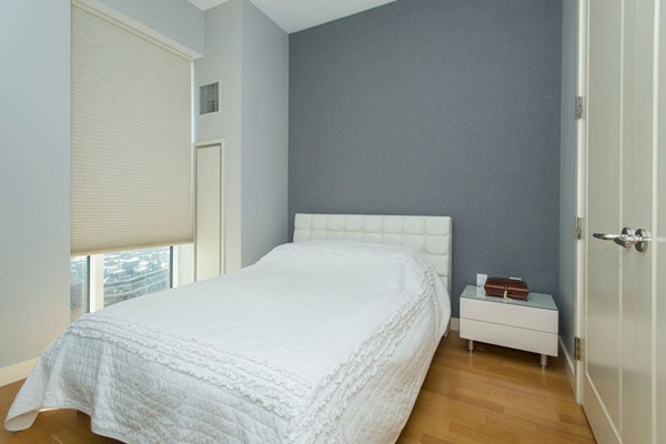 400 Stuart St, Back Bay