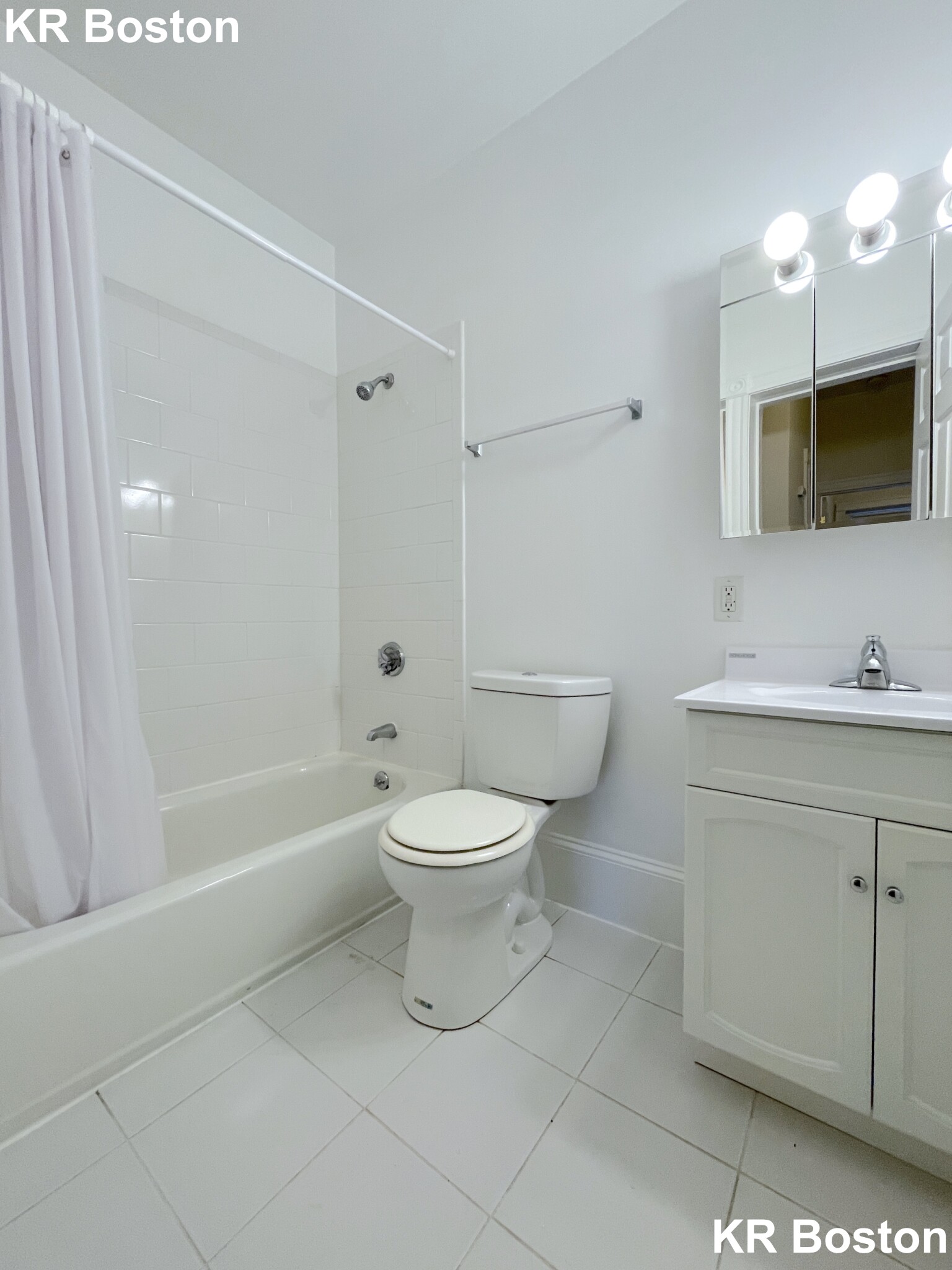 21 Fairbanks St, Brookline Hills