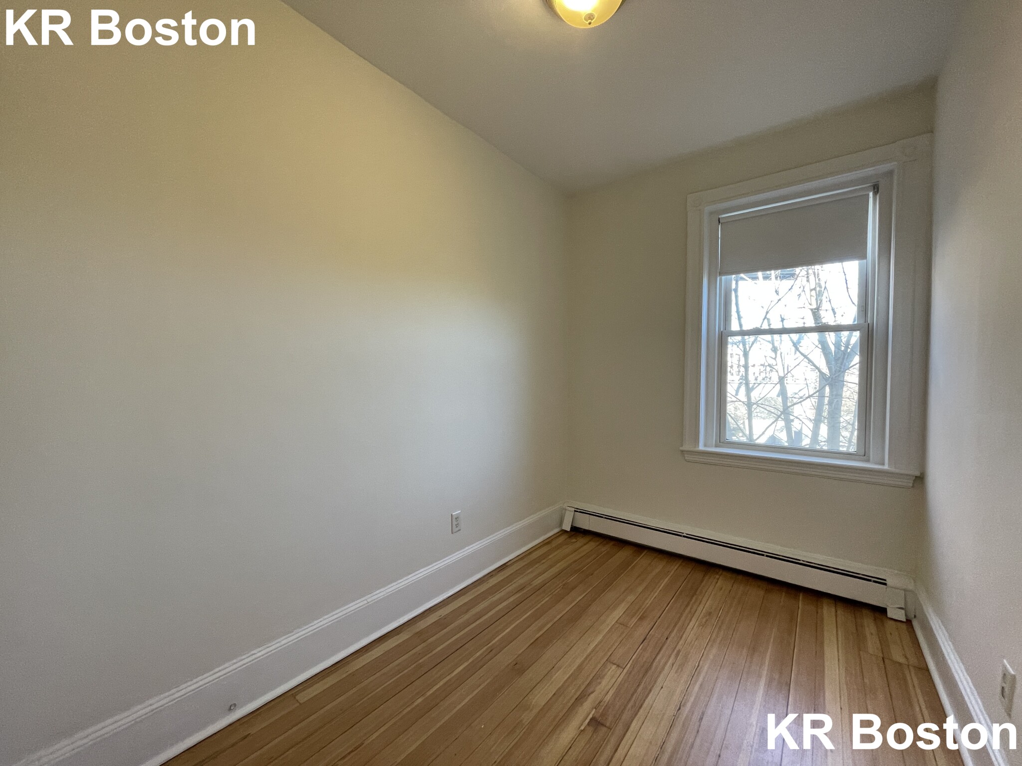 19 Fairbanks St, Washington Square