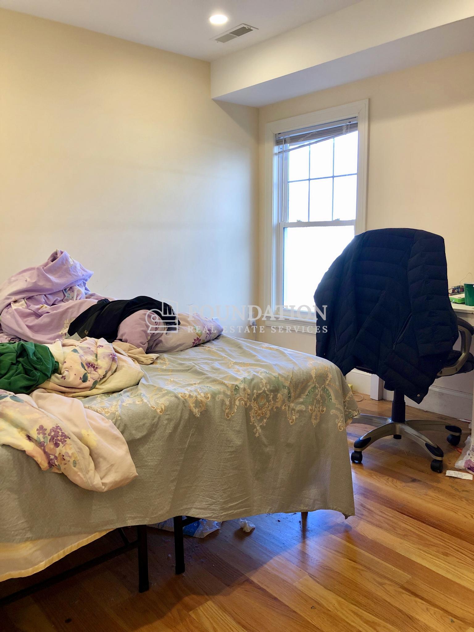 21 Higgins St, Allston