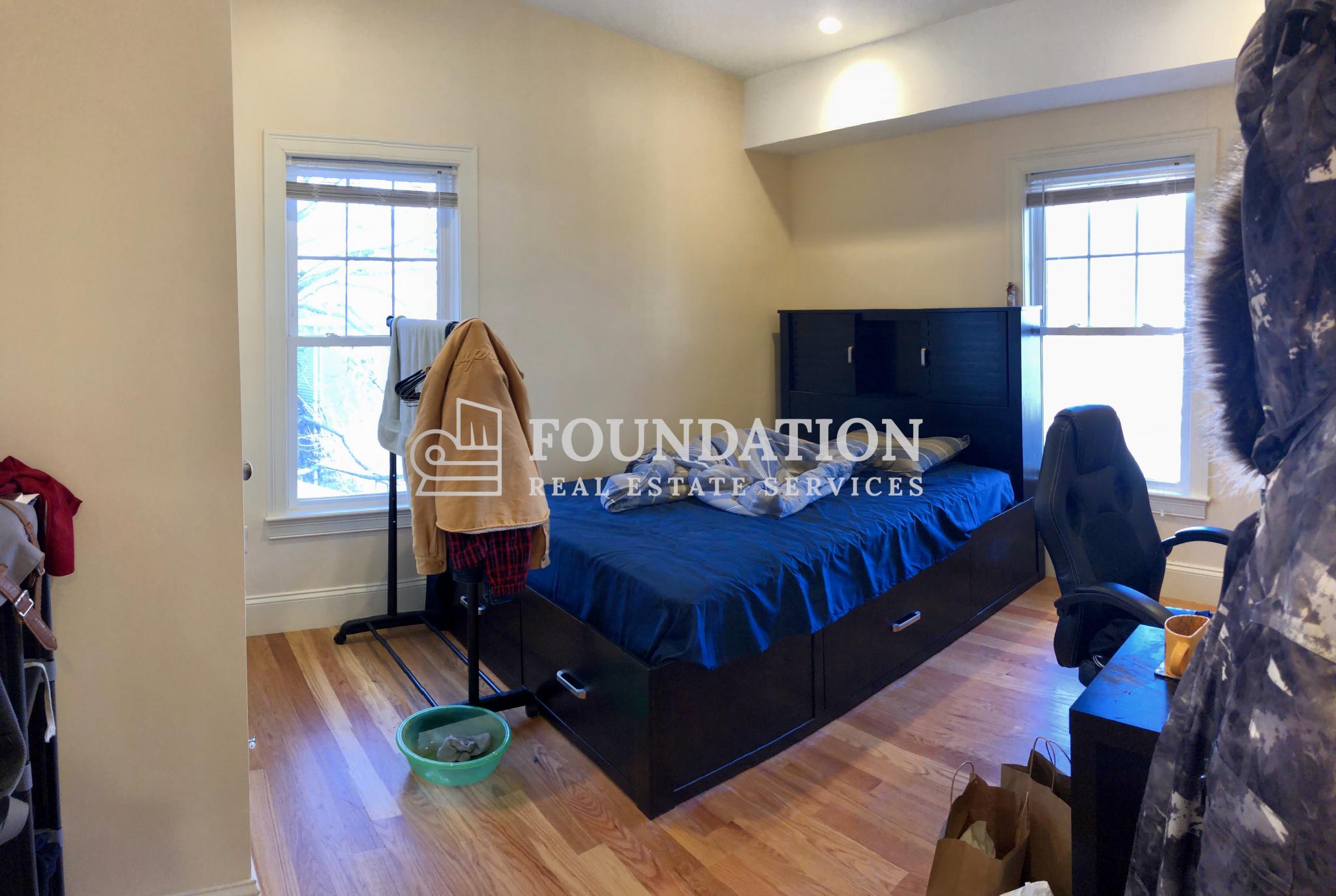 21 Higgins St, Allston