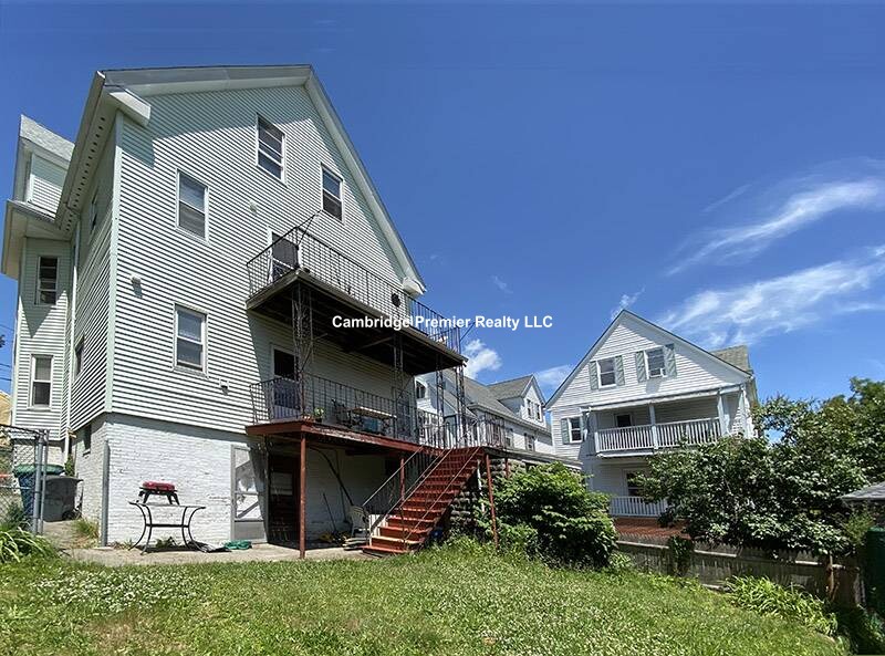 21 Lovell St, Teele Square