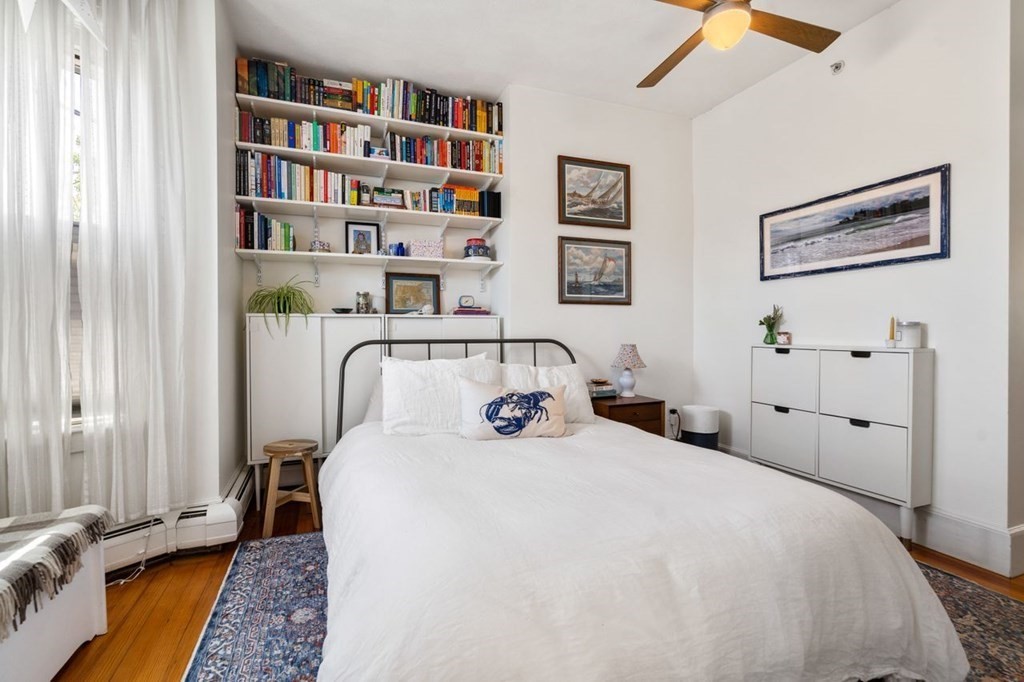 21 Wall St, Medford Street / The Neck