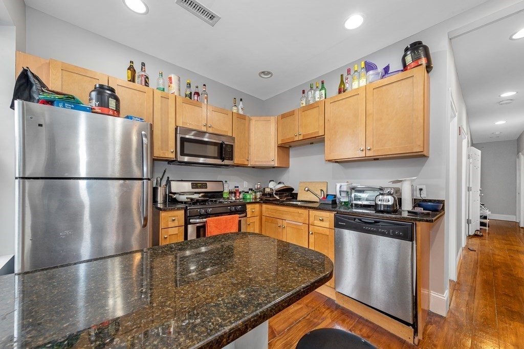 16 Sewall St, Mission Hill