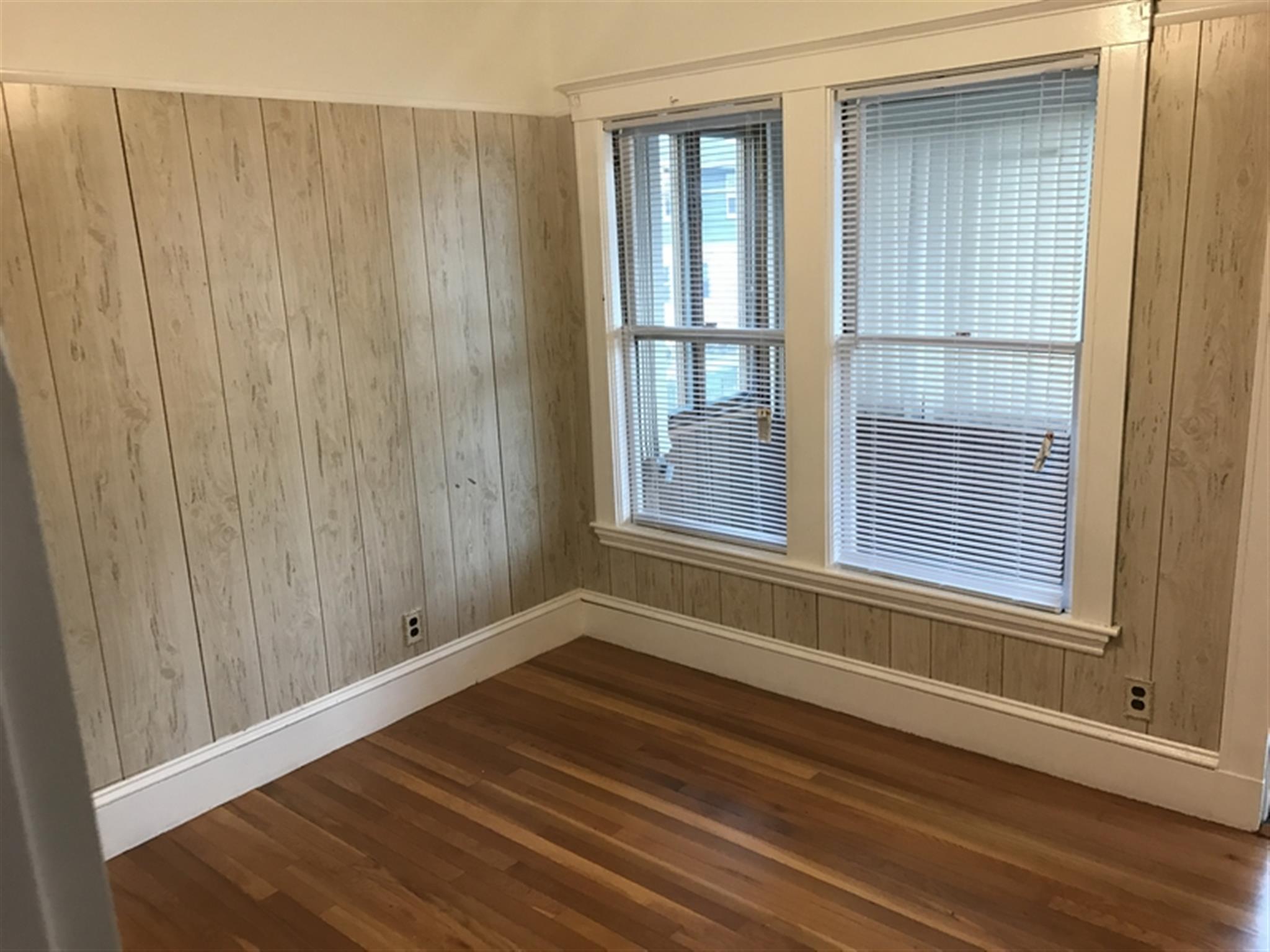 83 Adams St, Medford