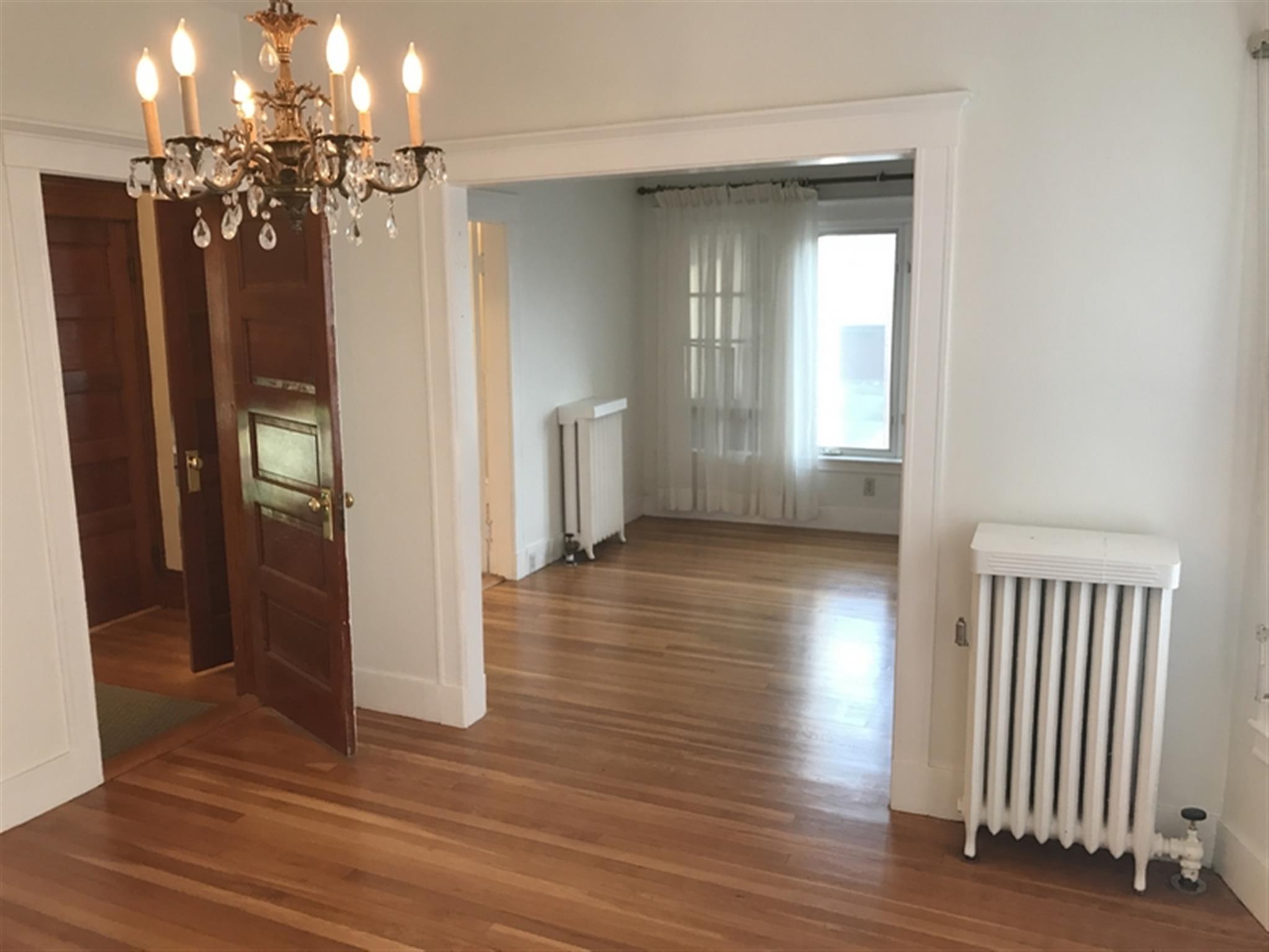 83 Adams St, Medford