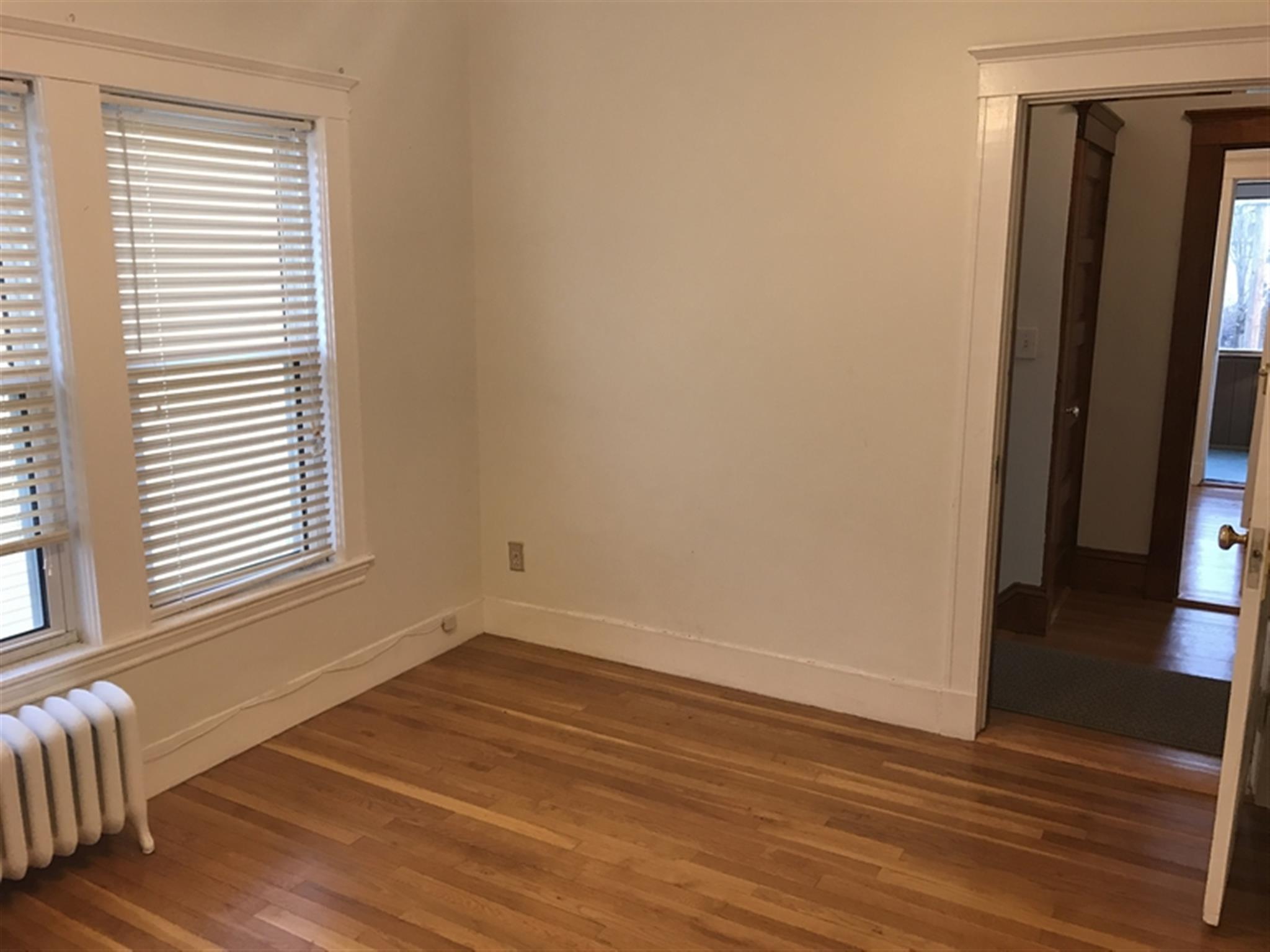 83 Adams St, Medford