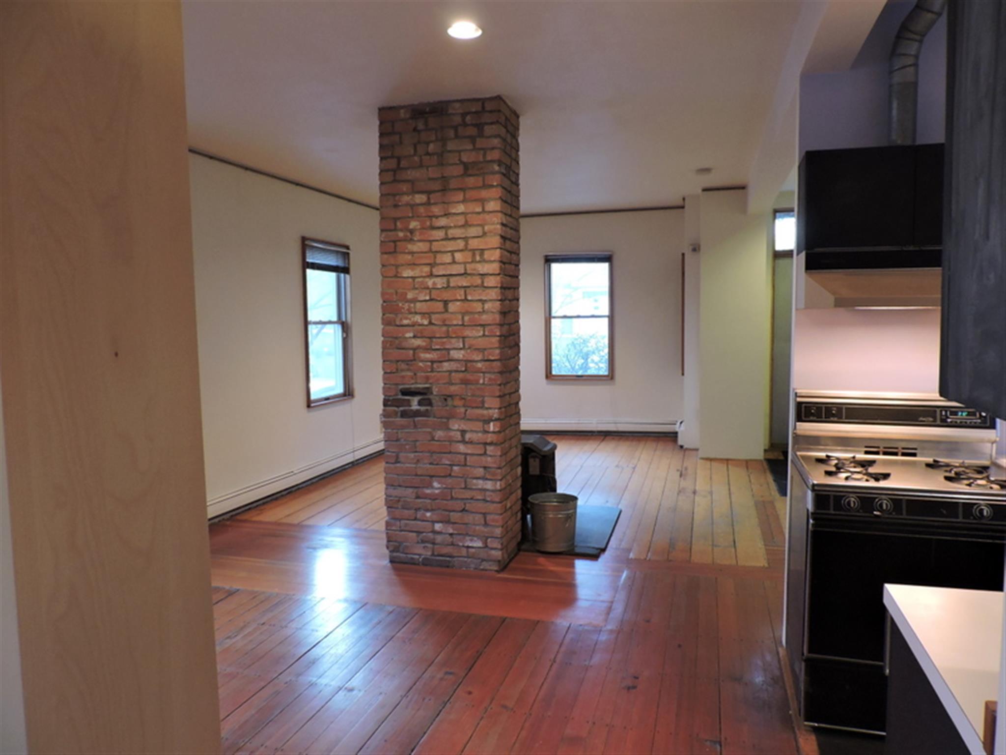 54 Howard St, Central Square