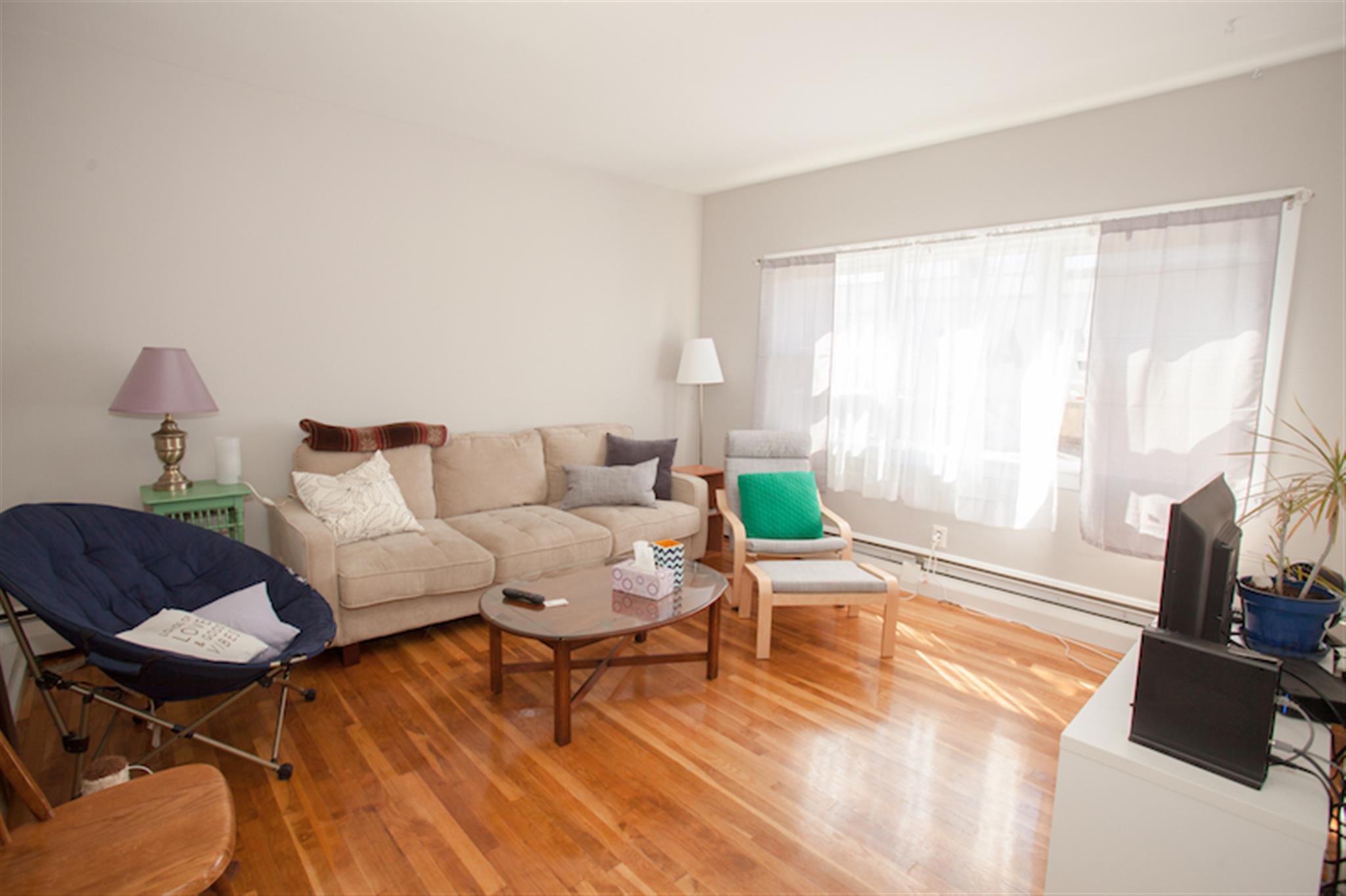 22 Murdock St, Ball Square