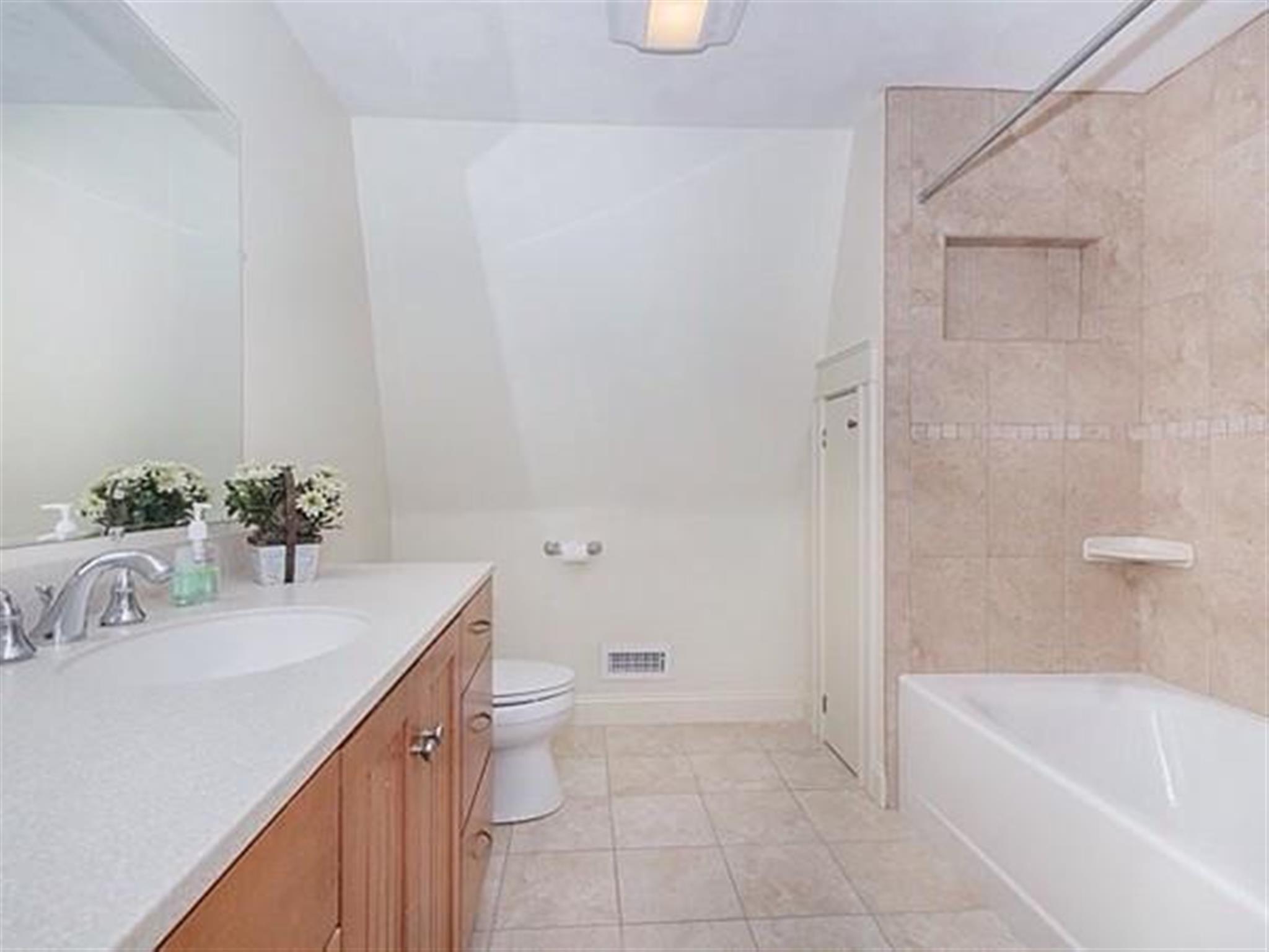 40 Atherton St, Porter Square