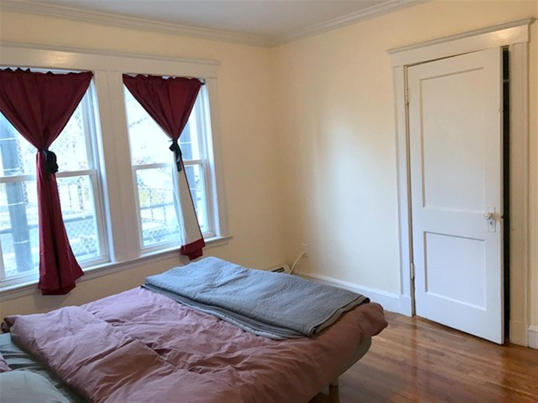 107 Perkins St, East Somerville