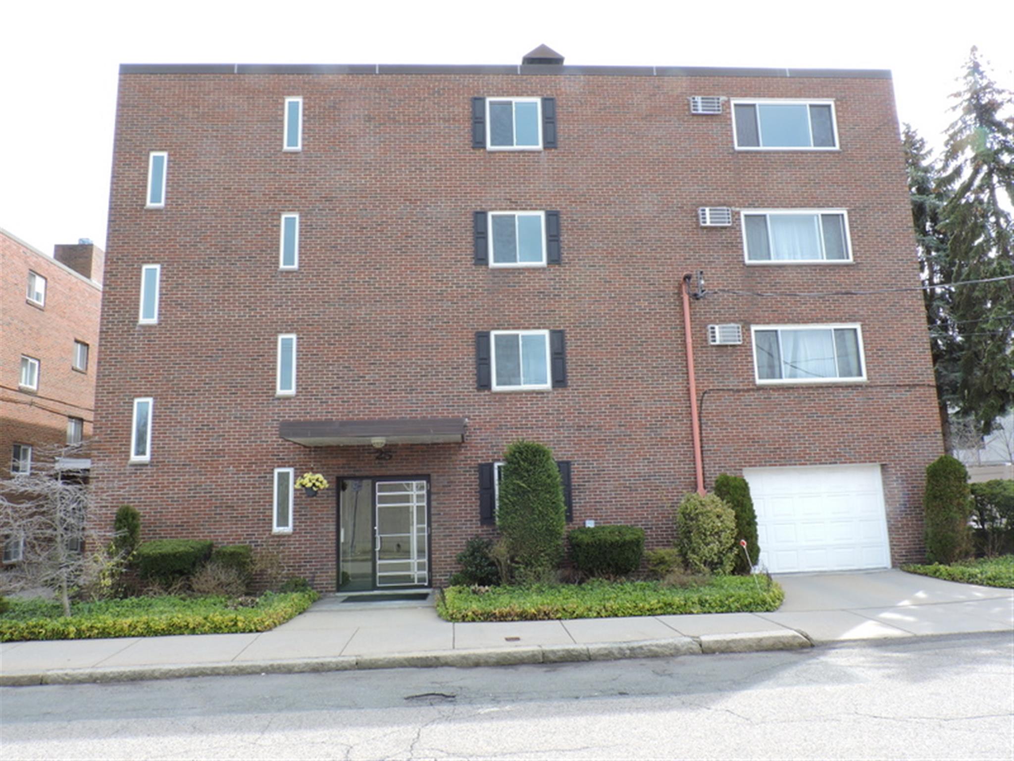 25 Homer Ave, West Cambridge