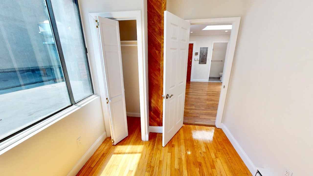 216 Hanover St, North End