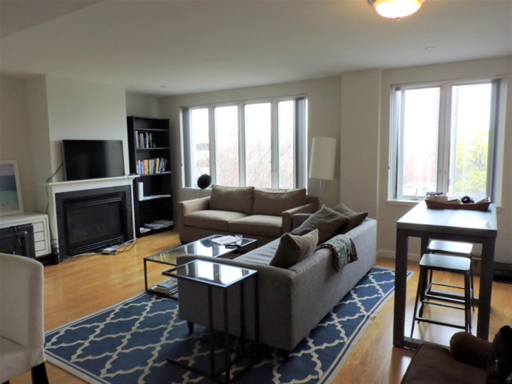 1008 Massachusetts Ave, Harvard Square