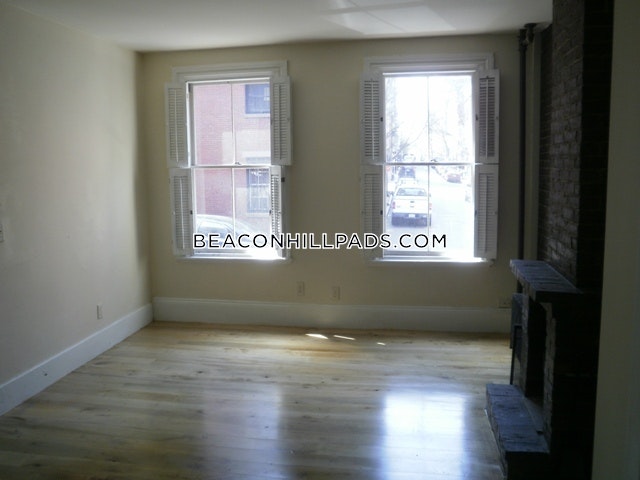 32 Irving St, Beacon Hill