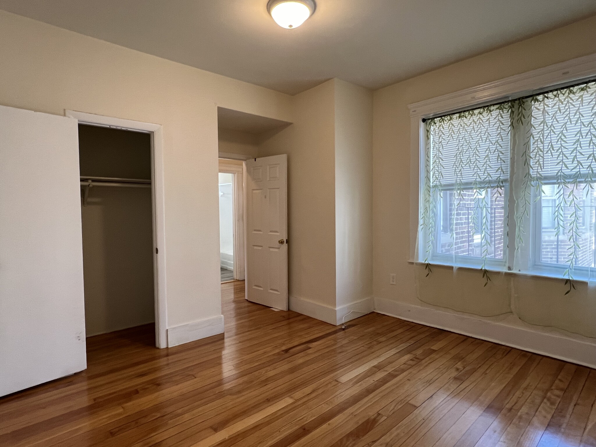 215 Harvard Ave, Brighton