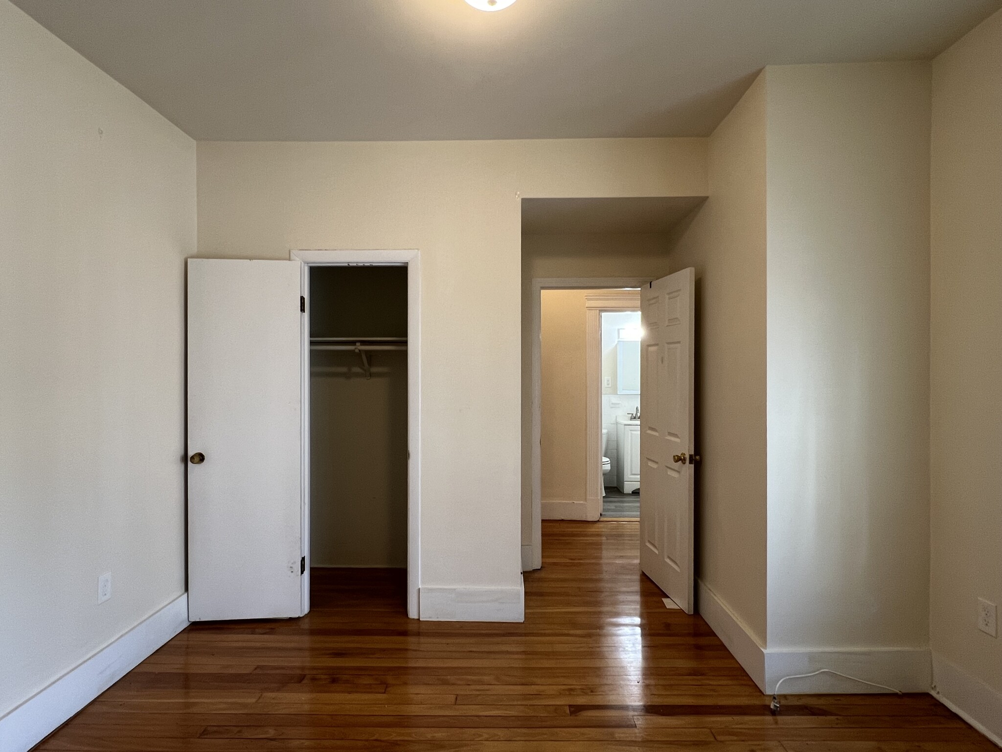 215 Harvard Ave, Brighton