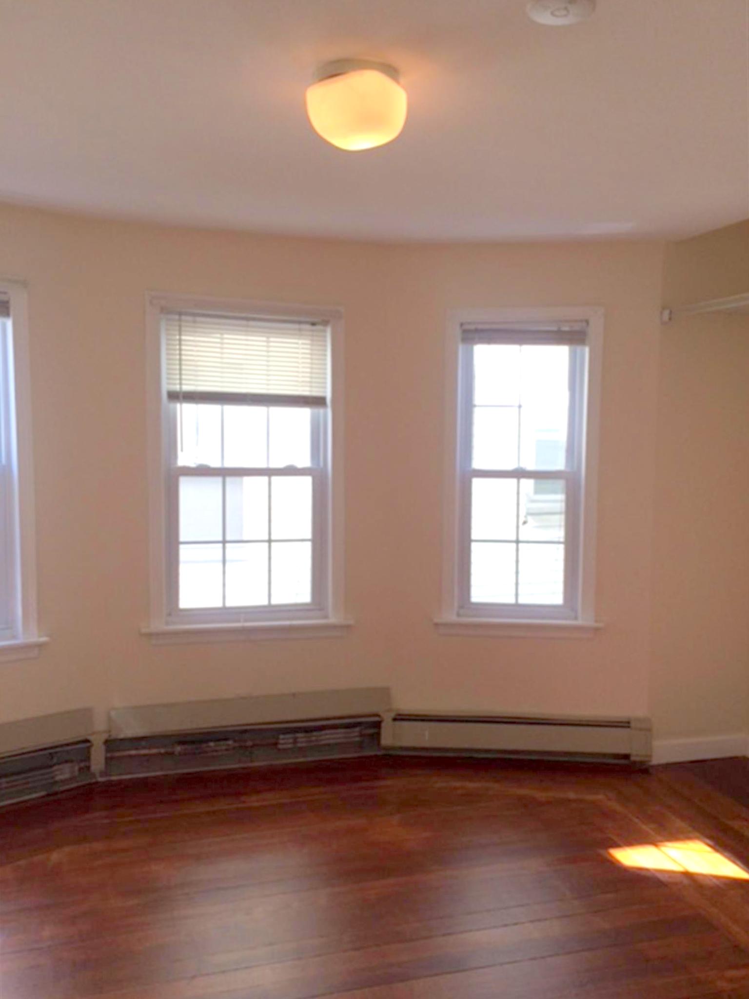 24 Glendale Ave, Davis Square