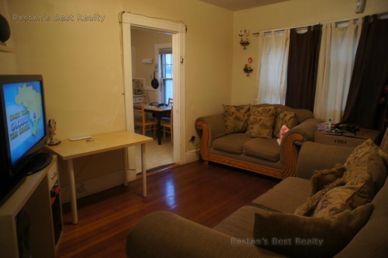 384 Washington St, Brighton