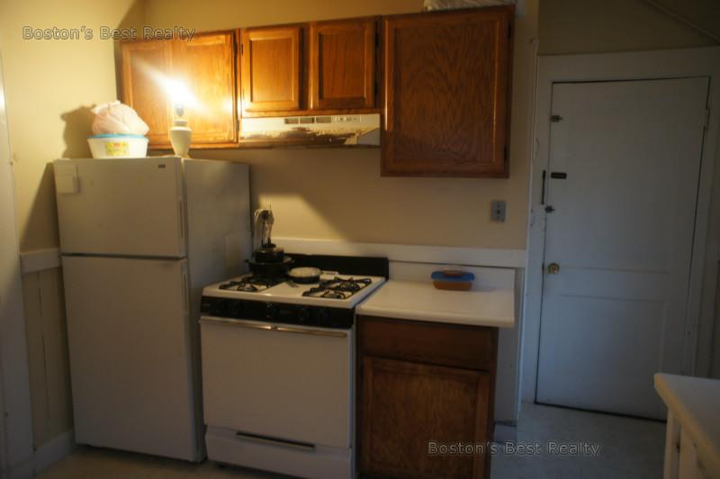 384 Washington St, Brighton