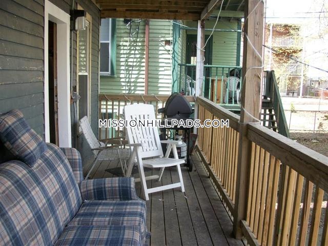 59 Hillside St, Mission Hill