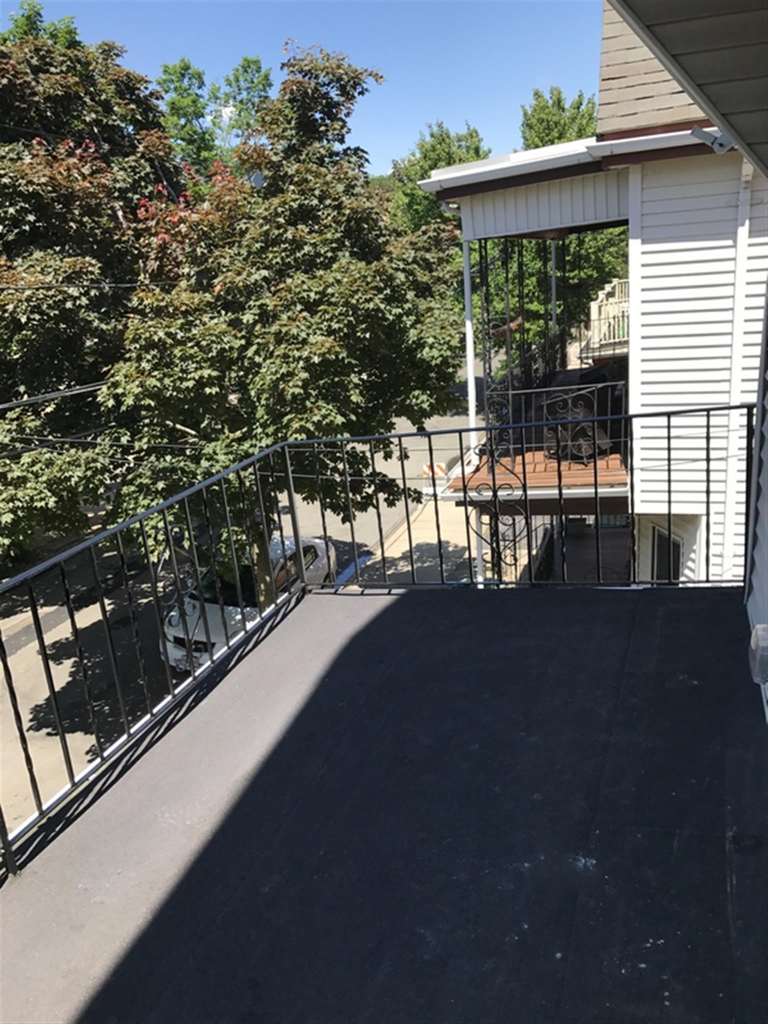 94 Bristol Rd, Medford