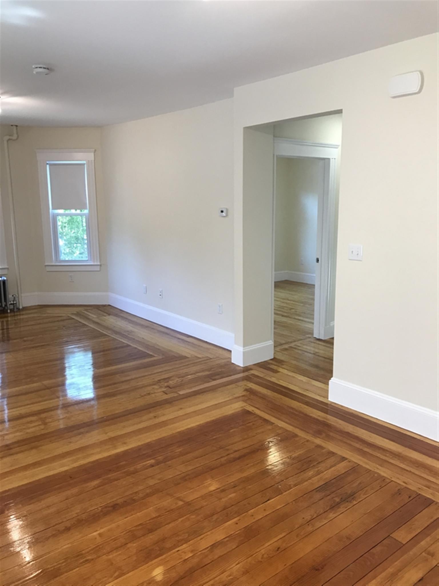 94 Bristol Rd, Medford