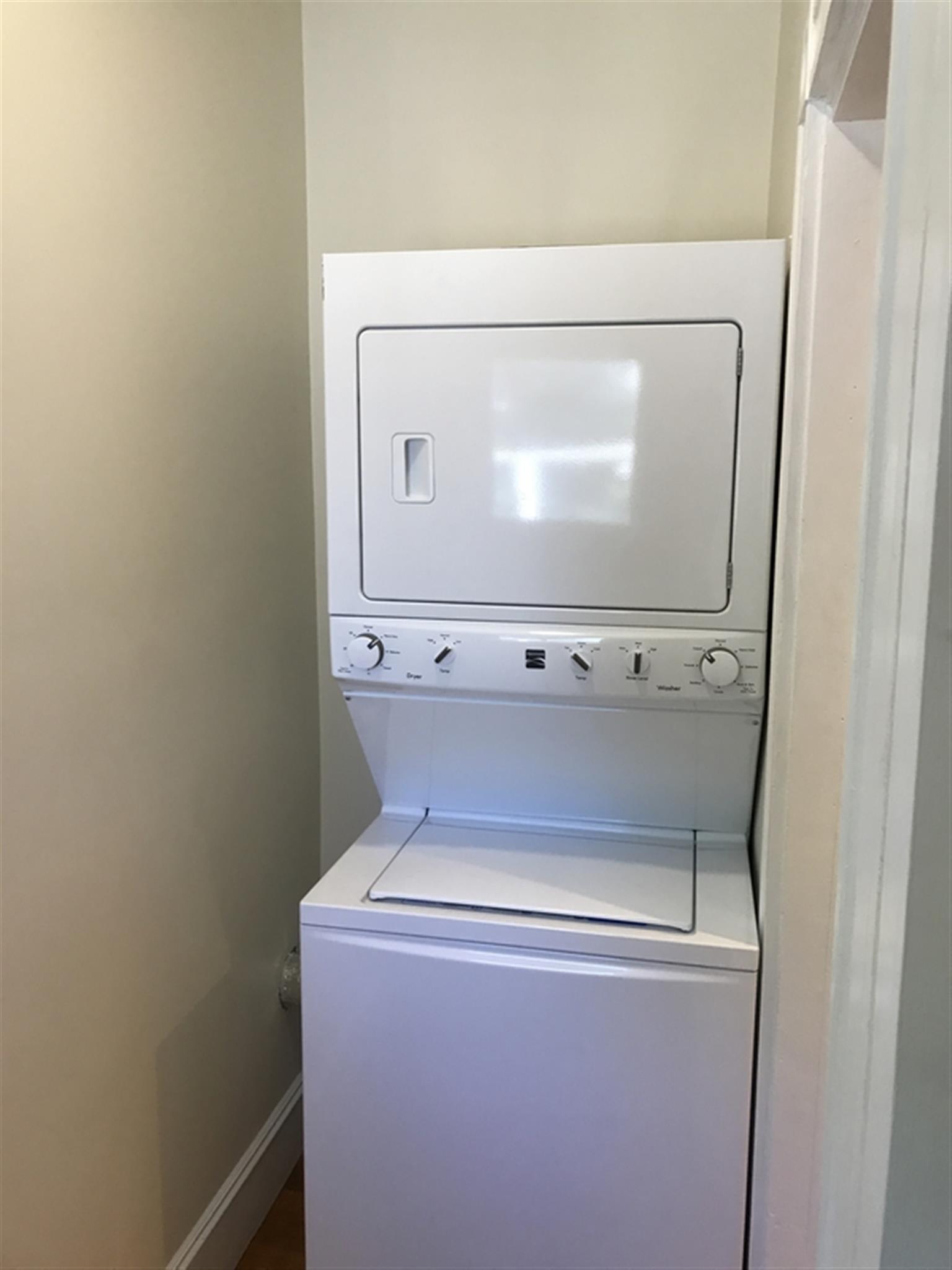 94 Bristol Rd, Medford