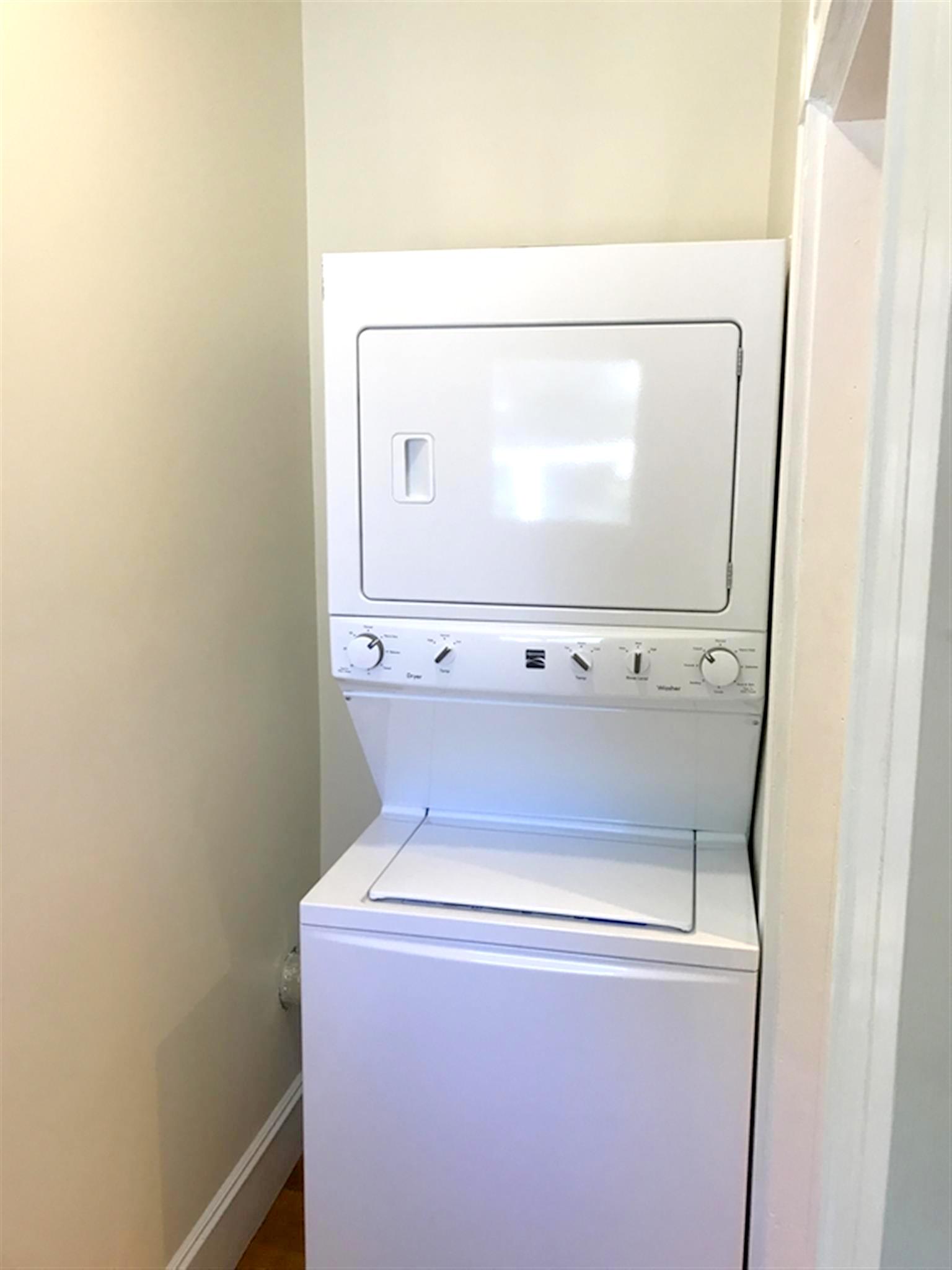 94 Bristol Rd, Medford