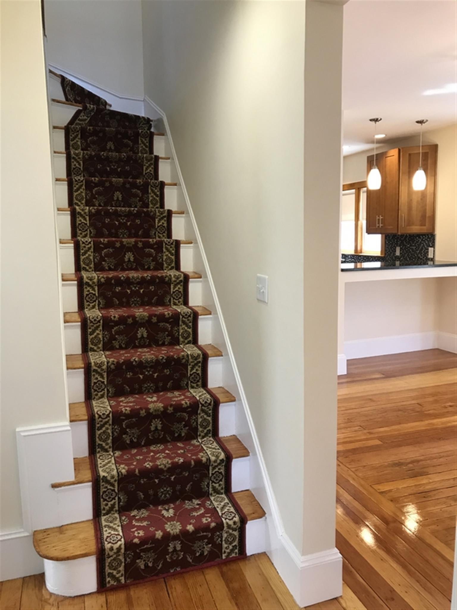 94 Bristol Rd, Medford