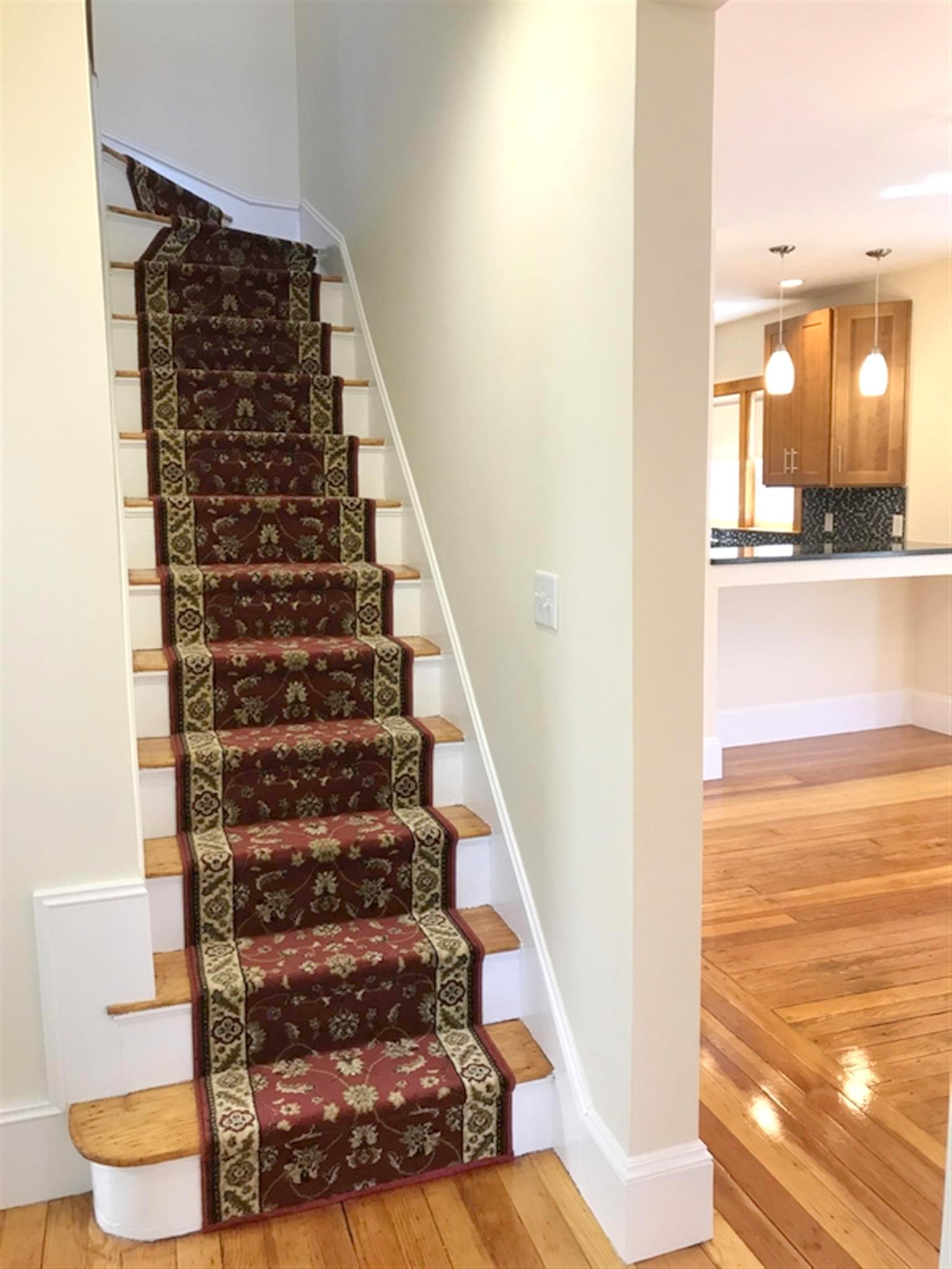 94 Bristol Rd, Medford