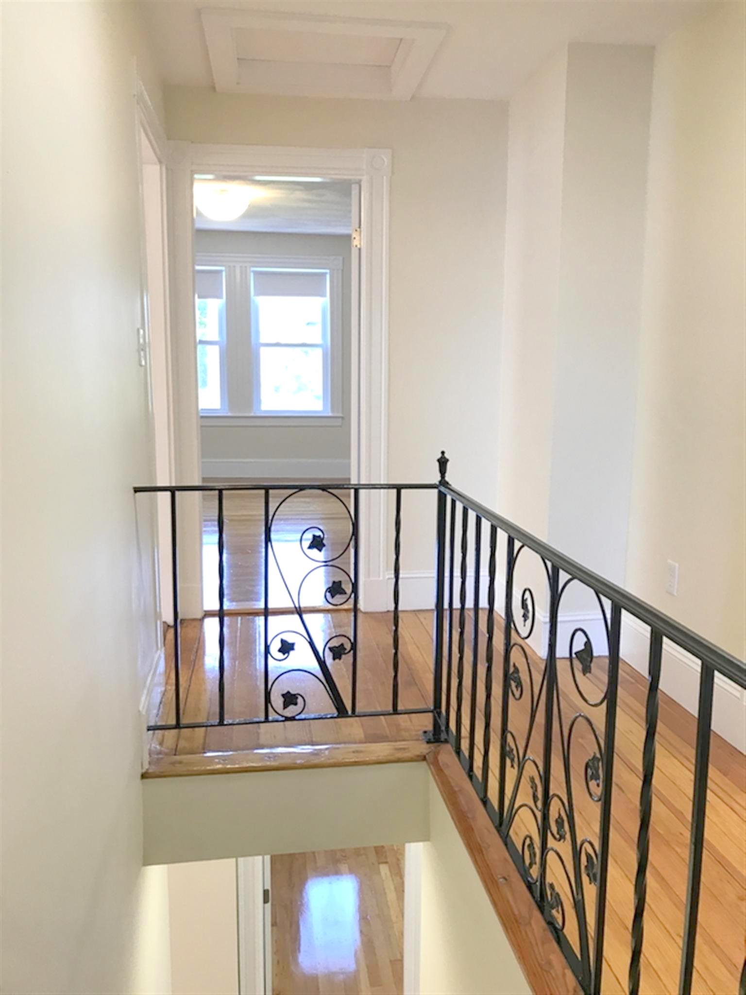 94 Bristol Rd, Medford