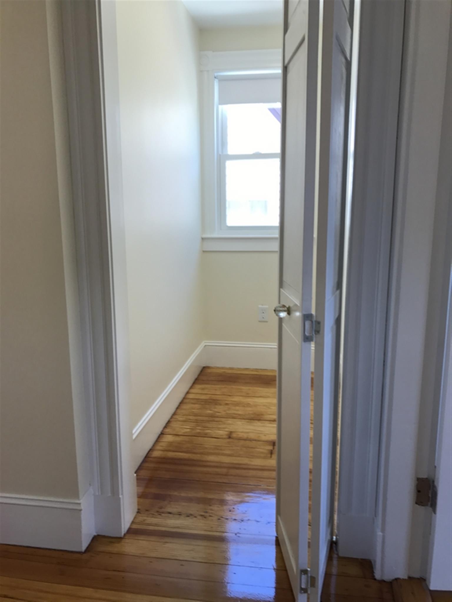 94 Bristol Rd, Medford