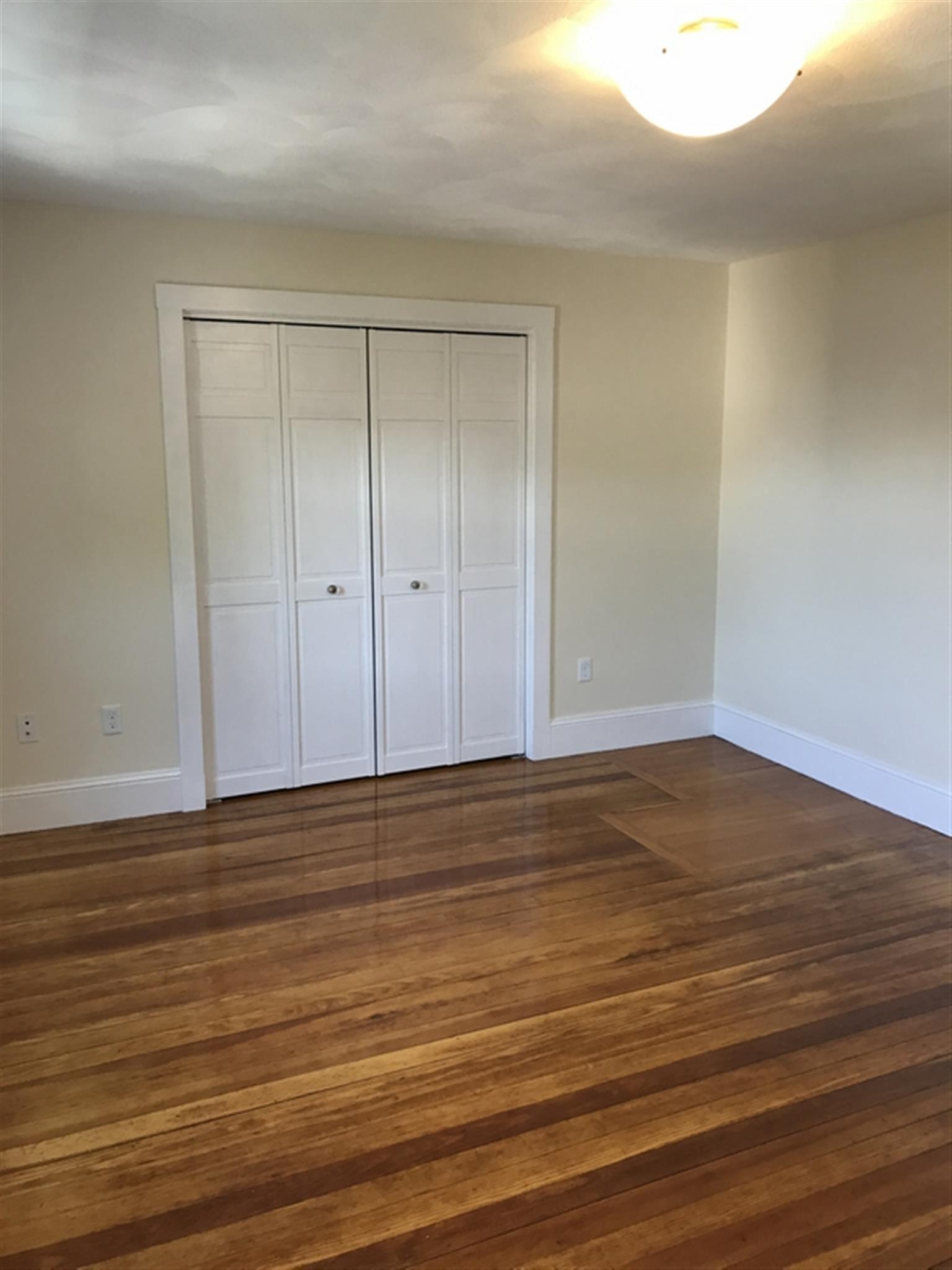 94 Bristol Rd, Medford