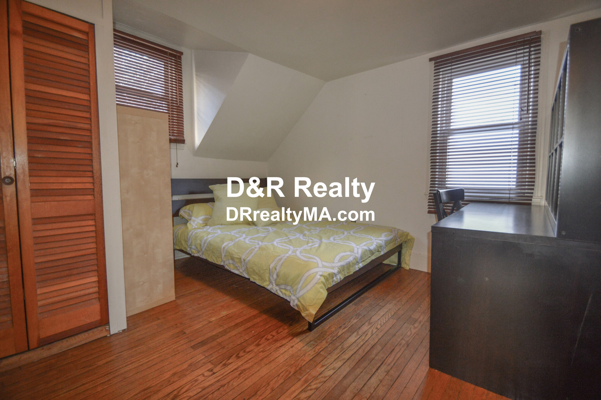 216 Norfolk St, Cambridgeport