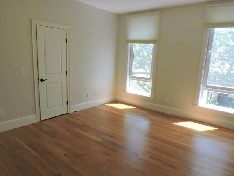 168 Hampshire St, Central Square