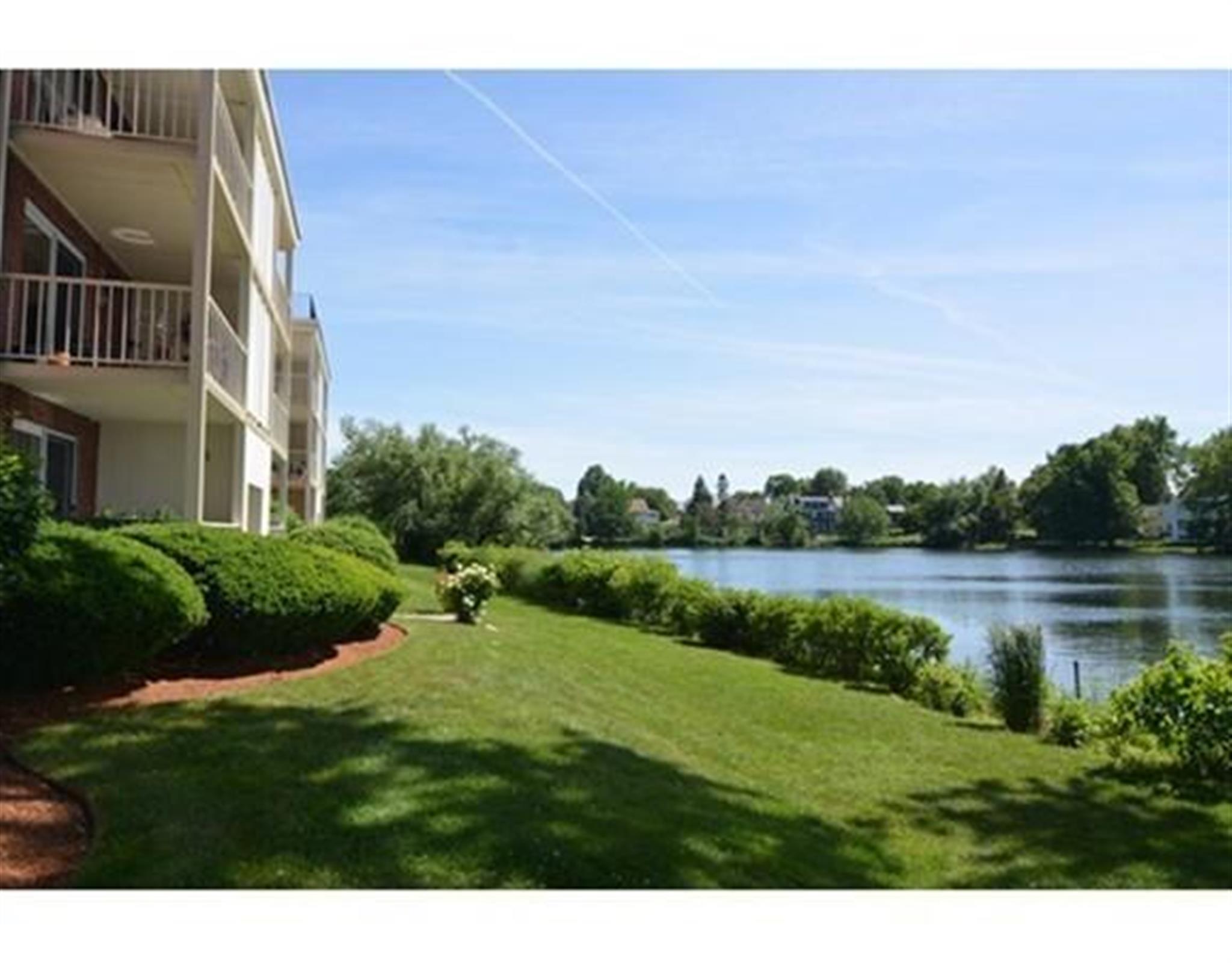 30 Hamilton Rd, Arlington