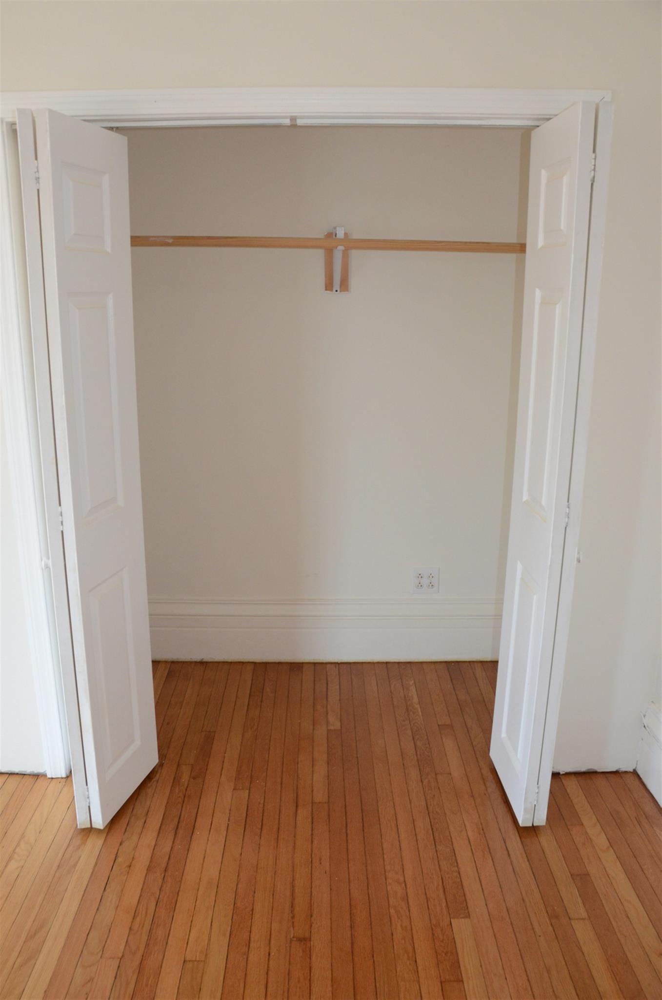 23 Forest St, Medford