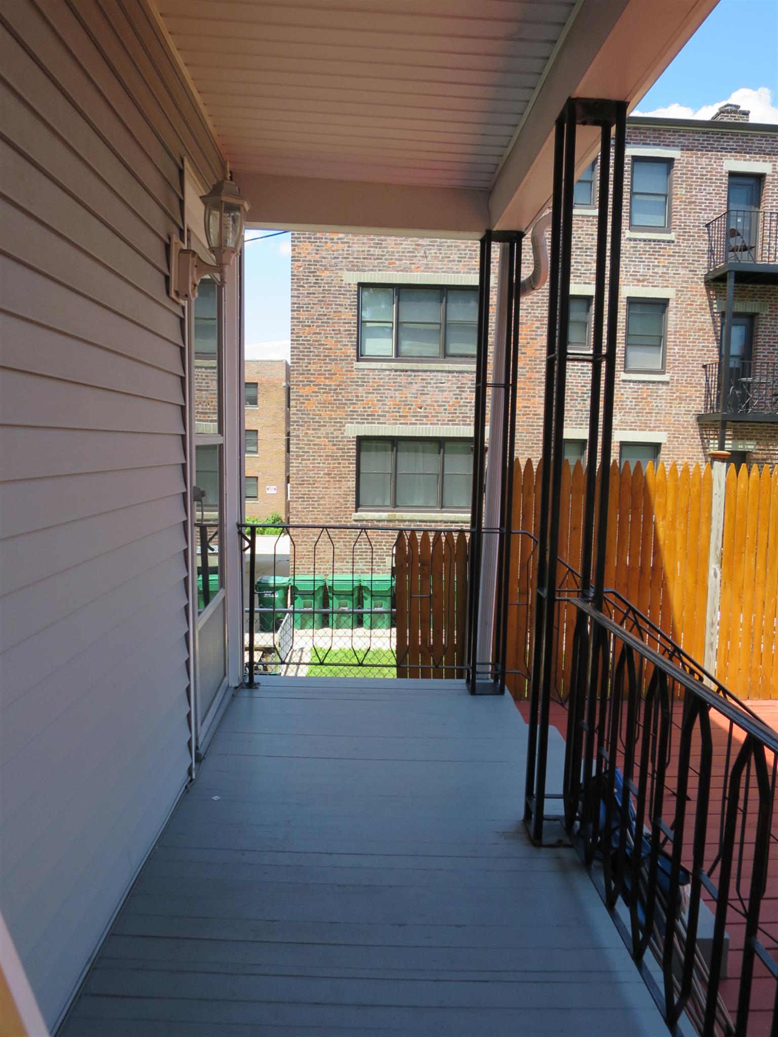 461 Broadway, Magoun Square