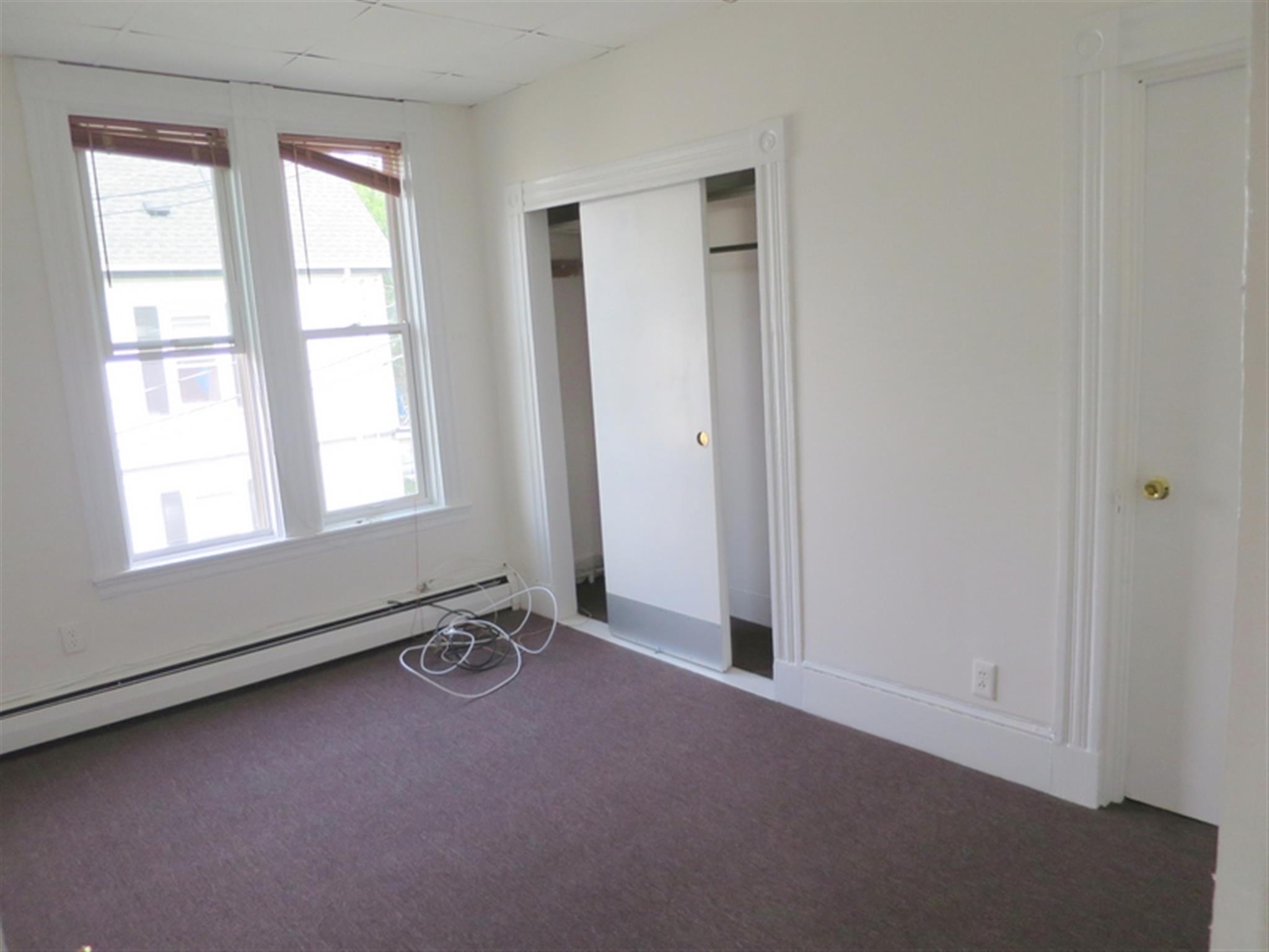 41 Hinckley St, Magoun Square