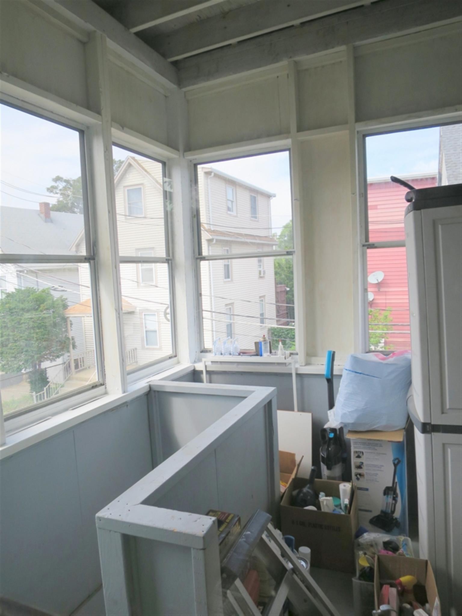 41 Hinkley St, Magoun Square