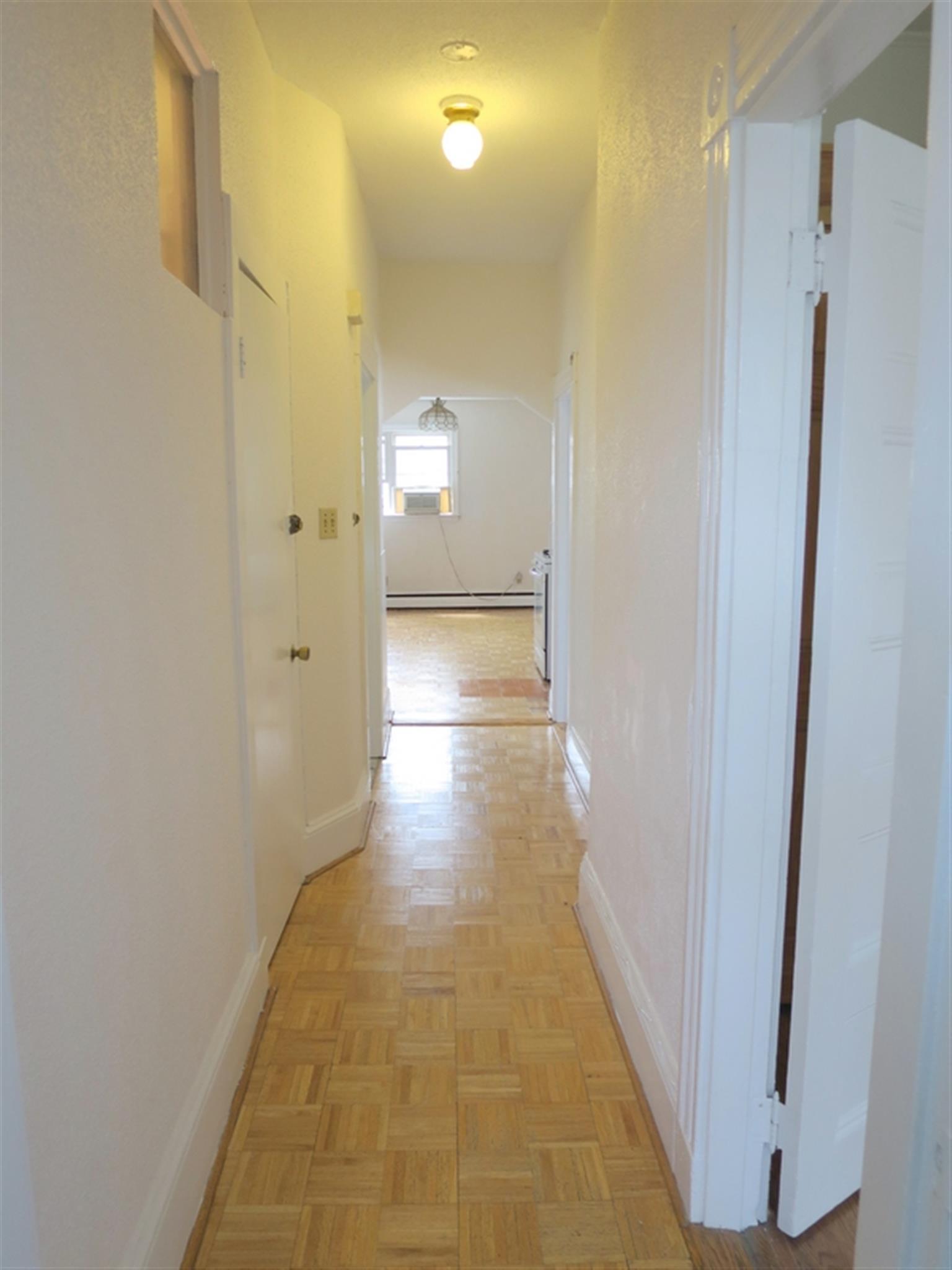 41 Hinckley St, Ball Square