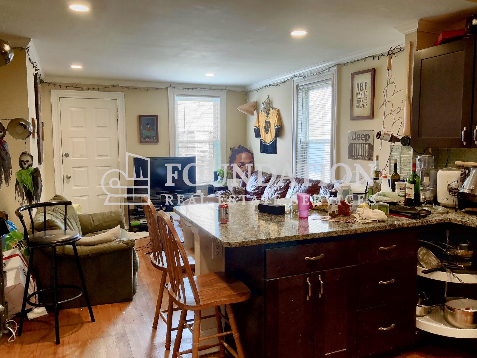 22 Chestnut Ave , #1, 1, Jamaica Plain