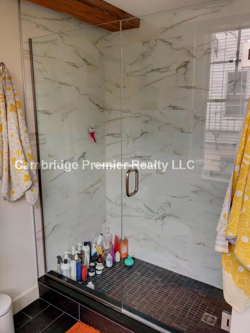 22 Cottage Park Ave, North Cambridge