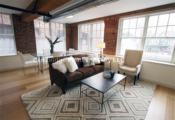 22 Cottage Park Ave, North Cambridge