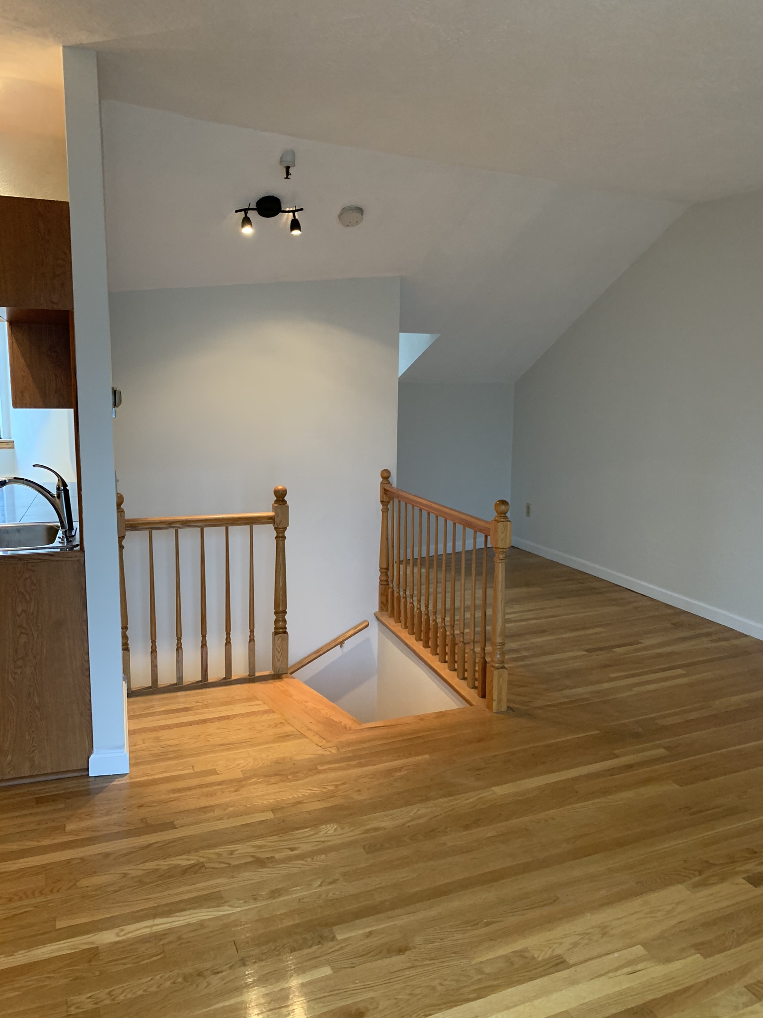 22 Main St, Charlestown