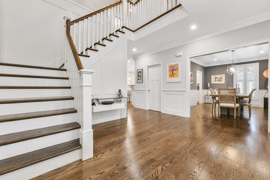 22 Moody St, Newton