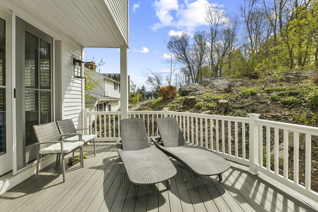 22 Moody St, Newton